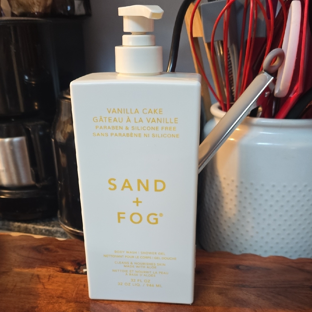 Sand + Fog - Vanilla Cake Body Wash 946ml